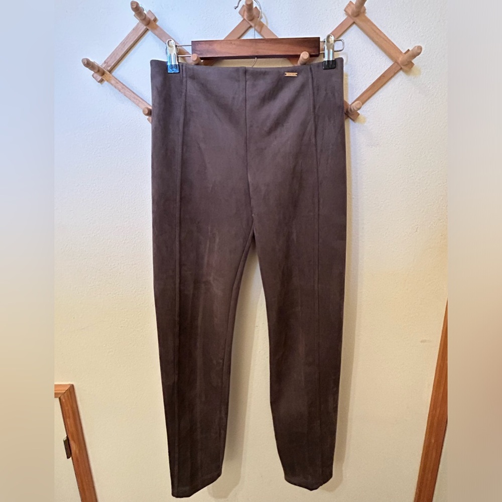 Brown - T TAHARI - Faux Leather/Suede - Slip on Pants - Size Small